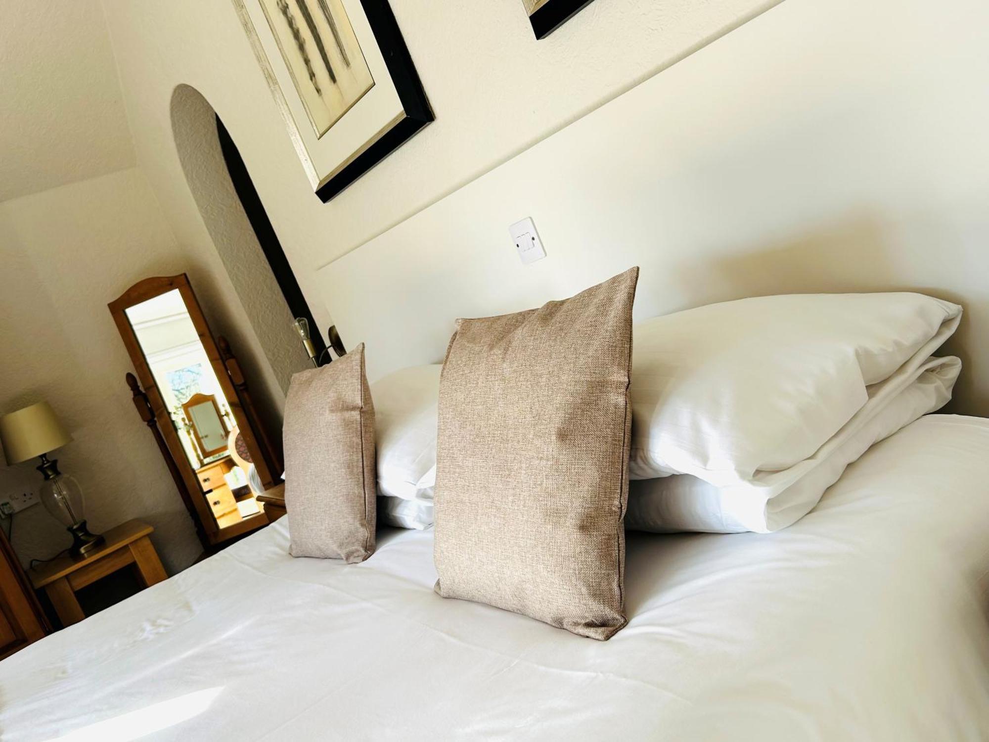 The Bentley Brook Inn 애쉬본 외부 사진
